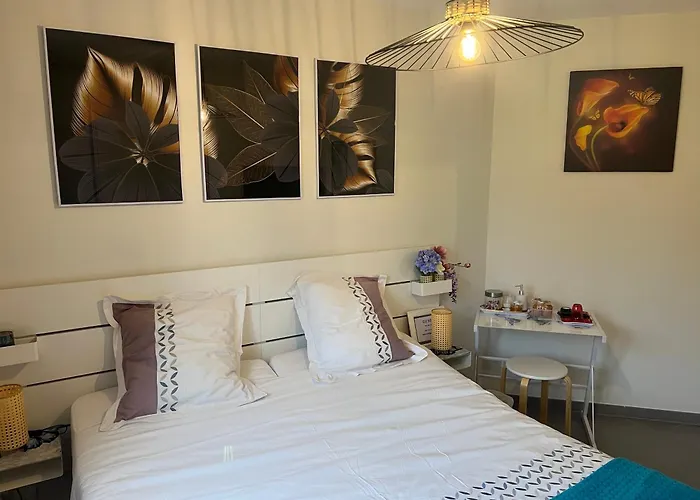 Chez Christiane Et Gerard Alojamento de Acomodação e Pequeno-almoço Orthez